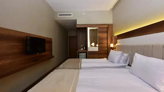 Vespia Hotel |  Istanbul  - Beylikdüzü - Yakuplu